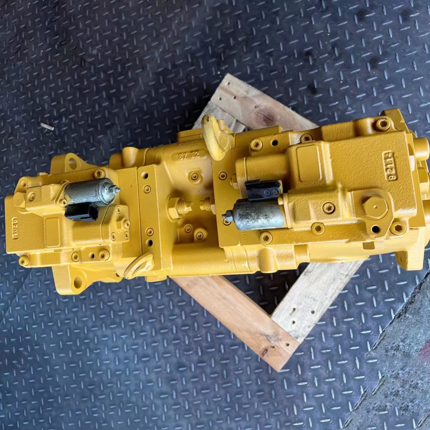 CAT 330GC Main pump 5511122 K7V160DTP